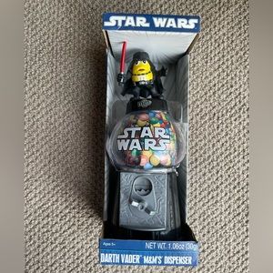 STAR‎ WARS DARTH VADER M&M'S DISPENSER NEW IN BOX